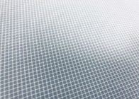 100 pour cent de polyester de chemise de tissu de gris tricoté par chaîne de guingan vérifient 130GSM