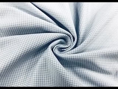 130GSM 100% Tissu de chemise en polyester avec ouvriers étirage Couleur bleu clair