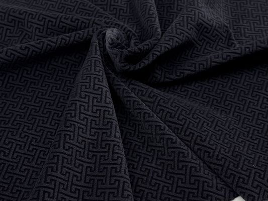 Tissu en polyester micro-élastique et velouté, parfait pour les robes